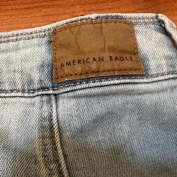 American Eagle Denim Mini Skirt Sz 2 Light Wash Button Front Stretch - Picture 4 of 8